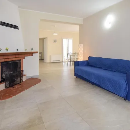 شقة 2 Bedroom Awesome In أونينا